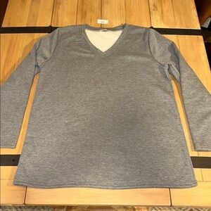 Cellabie XL Gray V-Neck Long Sleeve Top Fleece Lined Cozy NWOT